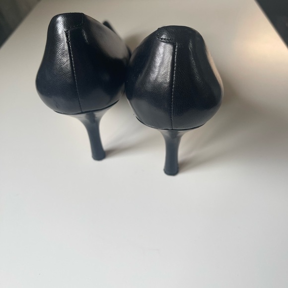 Women’s Nine West pointy toe heels - Picture 3 of 4